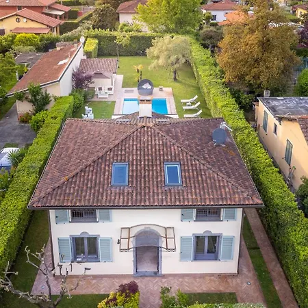 Gatti Marina di Pietrasanta