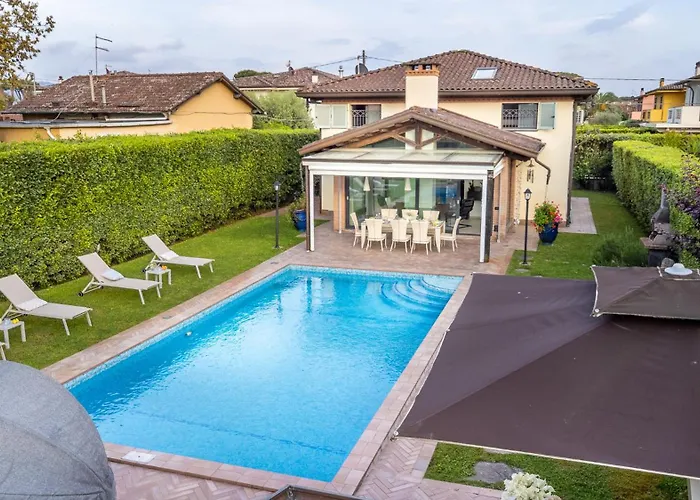 Gatti * Марина-ди-Пьетрасанта