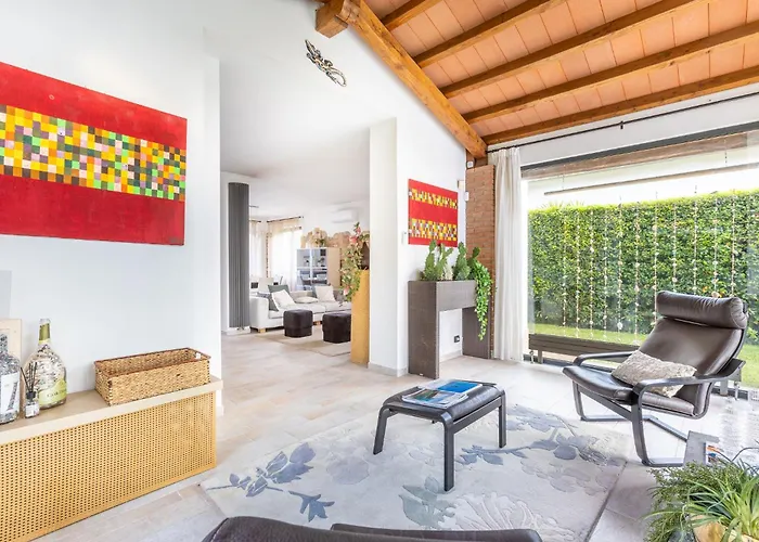 Gatti Марина-ди-Пьетрасанта