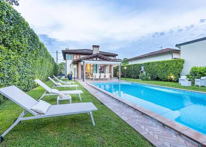 Gatti Marina di Pietrasanta